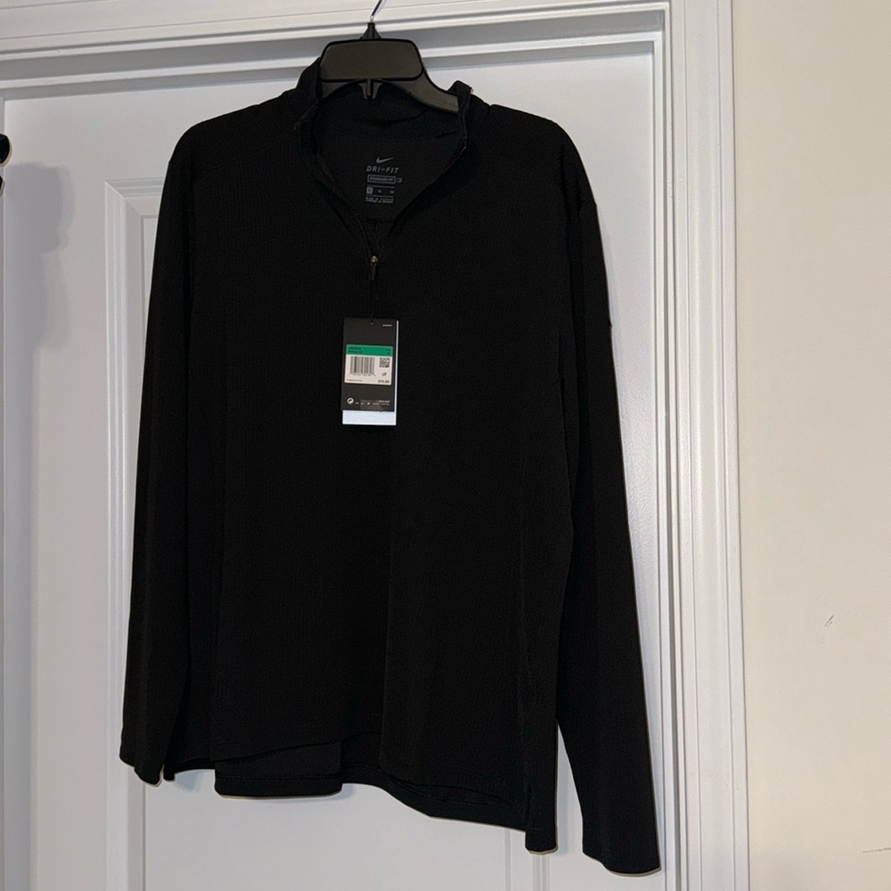 Nike dri-fit quarter zip size XL NWT